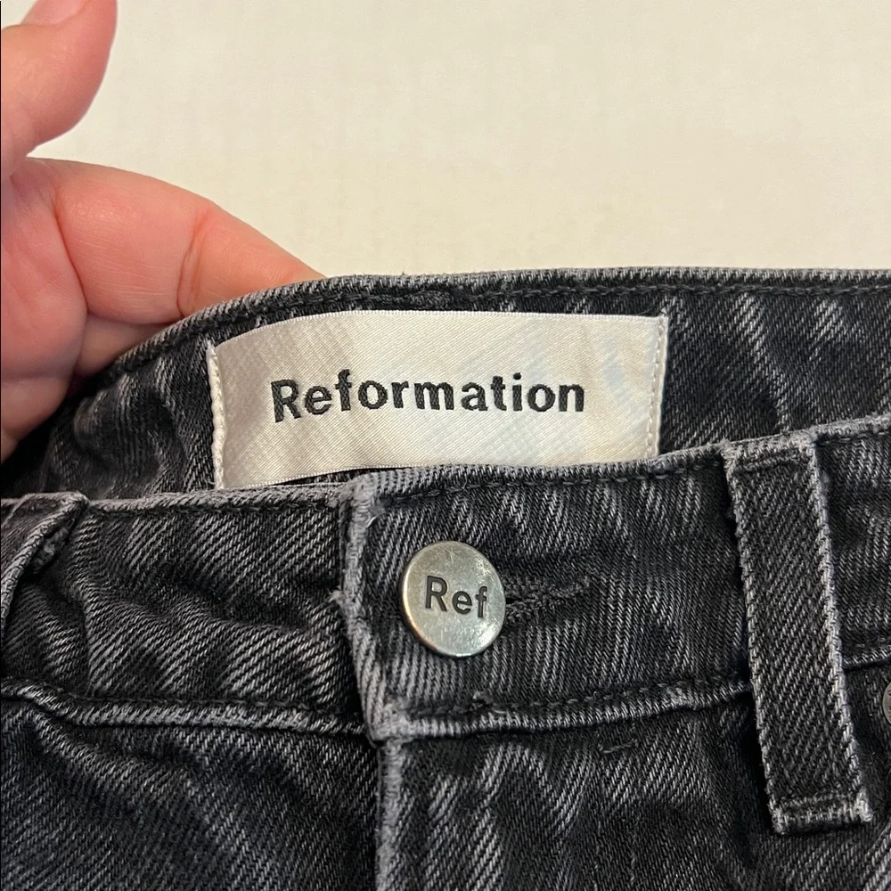 REFORMATION JULIA HIGH RISE CIGARETTE JEANS BLACK SIZE 28